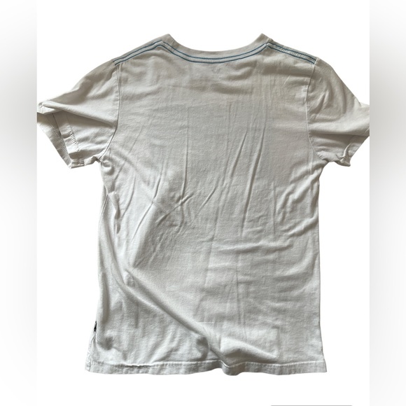 Dog on floaty white T-shirt - Picture 2 of 4